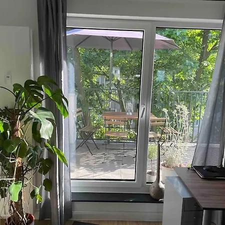 Modern Roof Terrace Apartment Düsseldorf